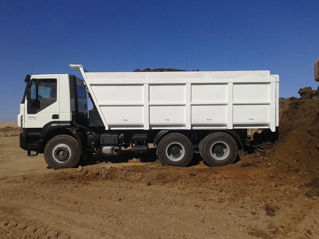 TRAKKER IVECO 440 6X4